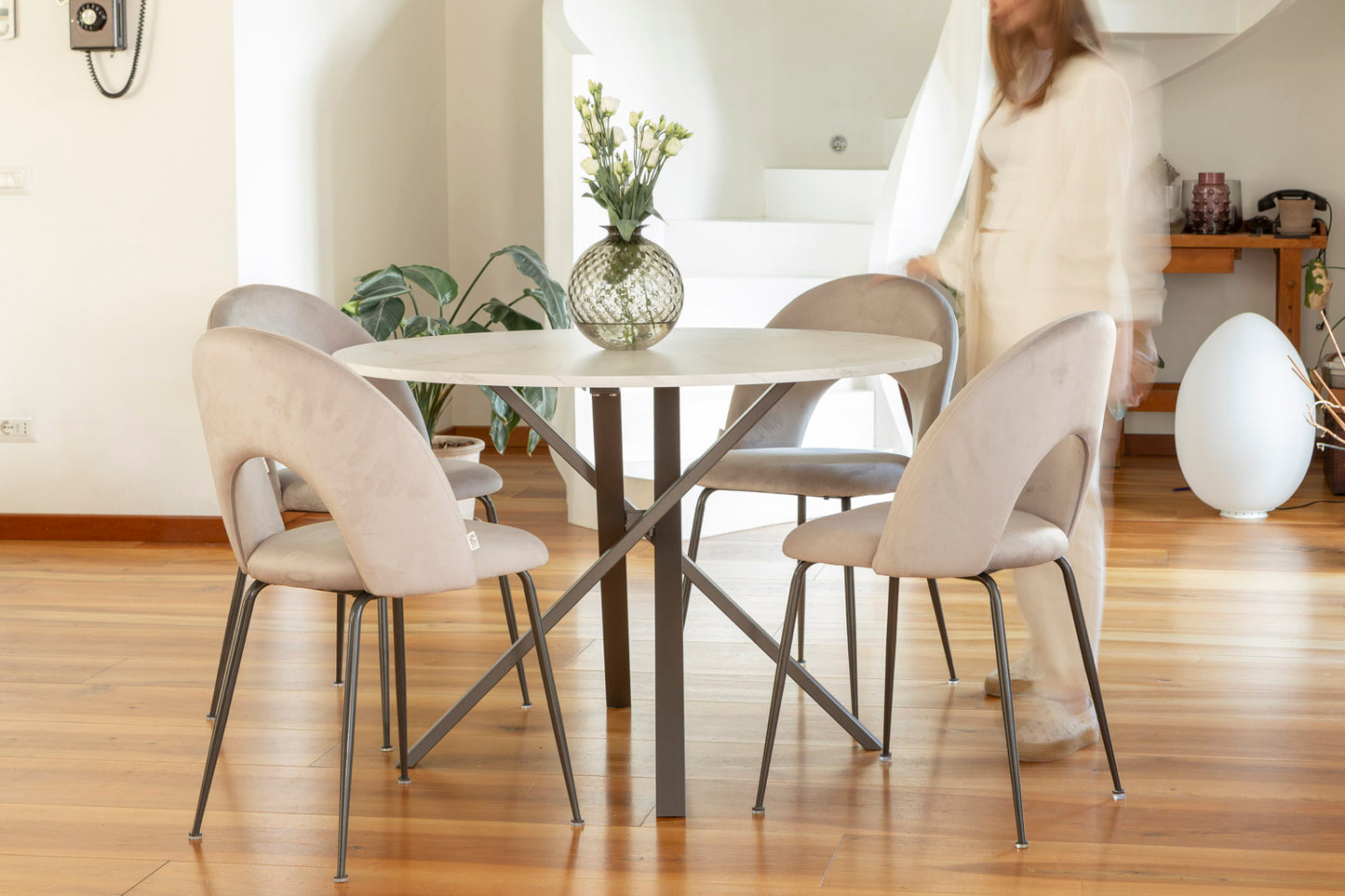 MARGOT VELVET STOLICE