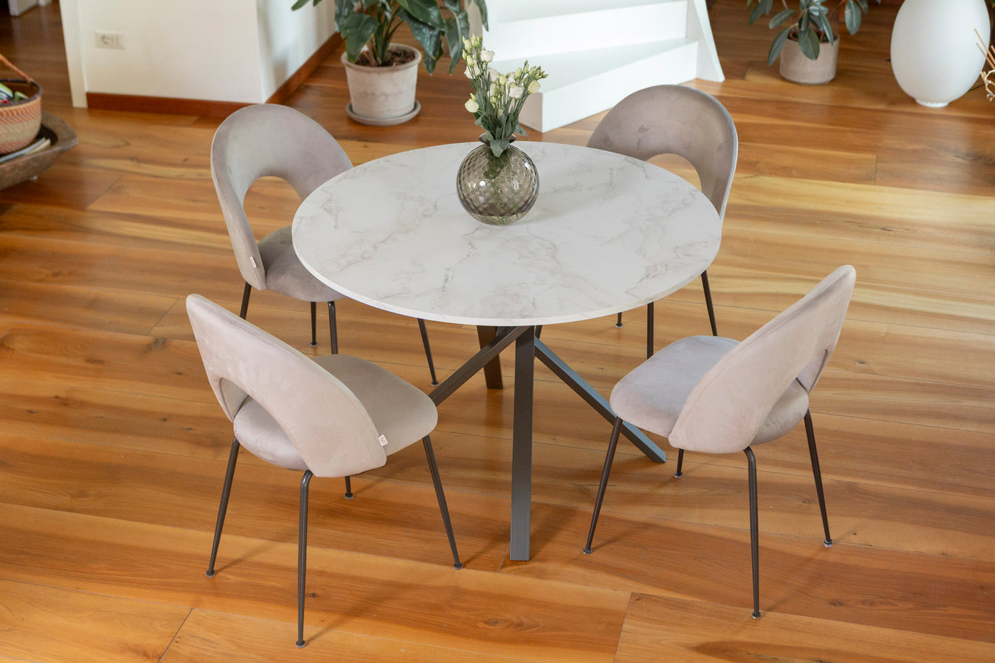 MARGOT VELVET STOLICE