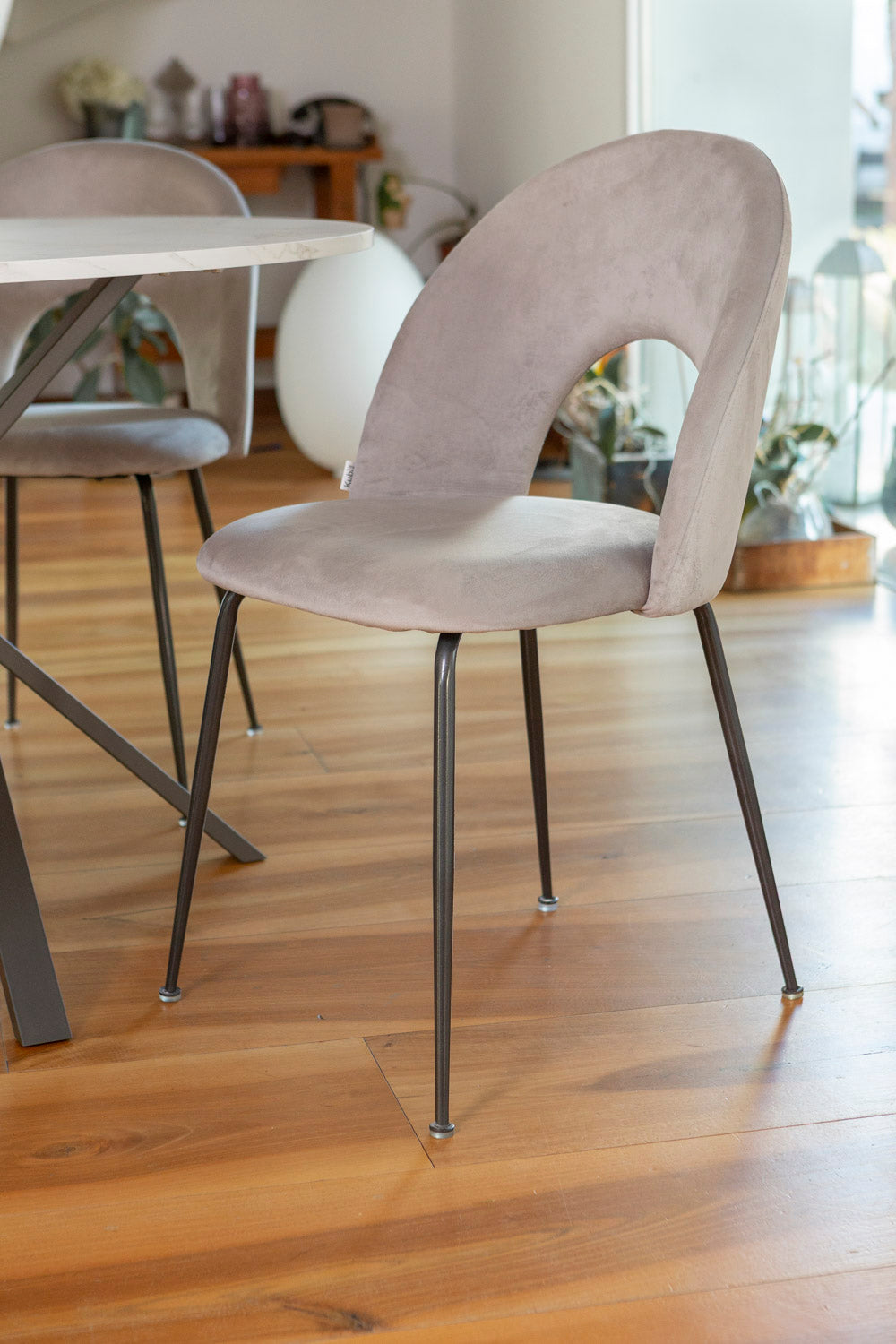 MARGOT VELVET STOLICE