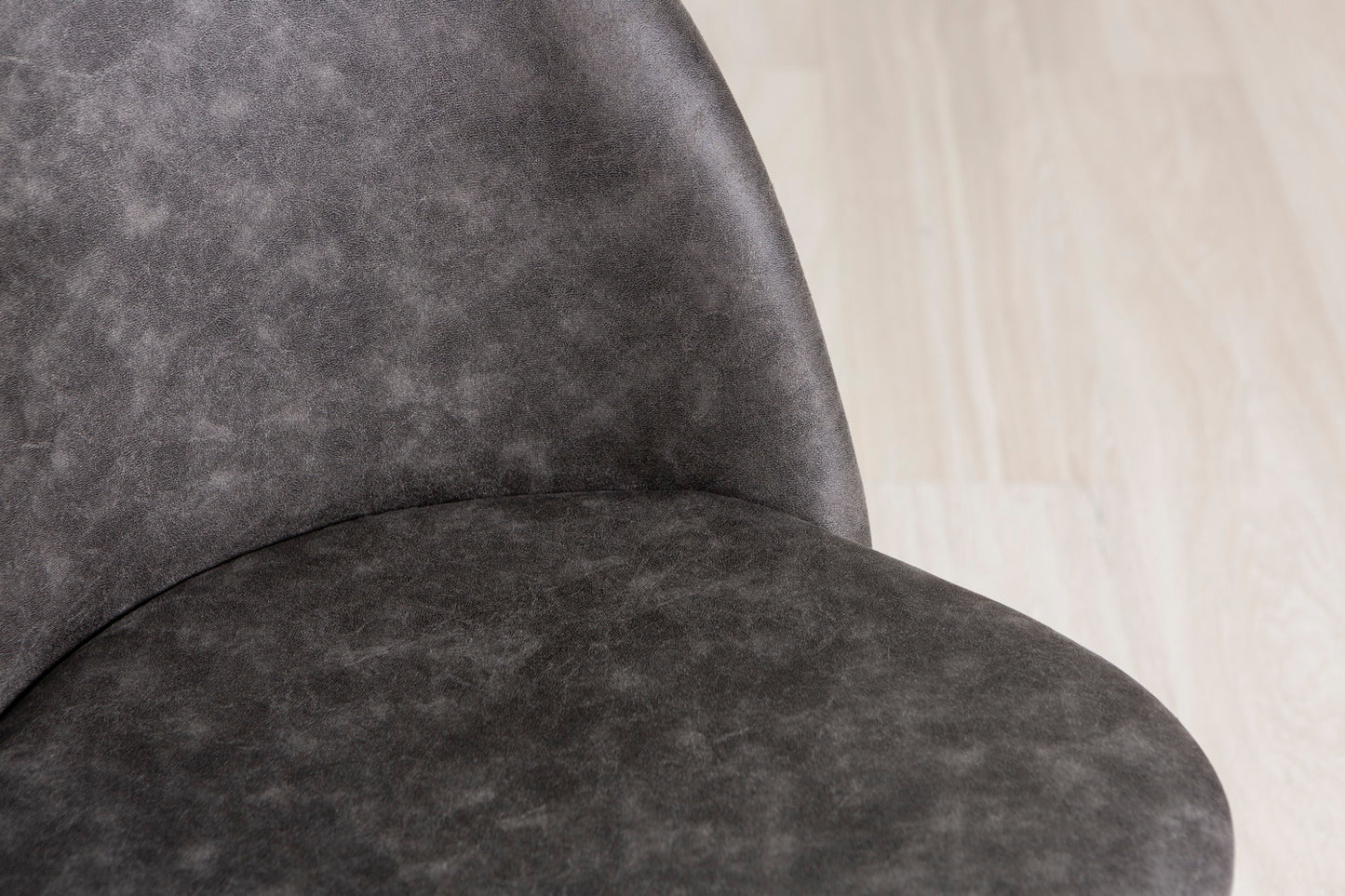 SARA STOLICE OD EKO KOŽE