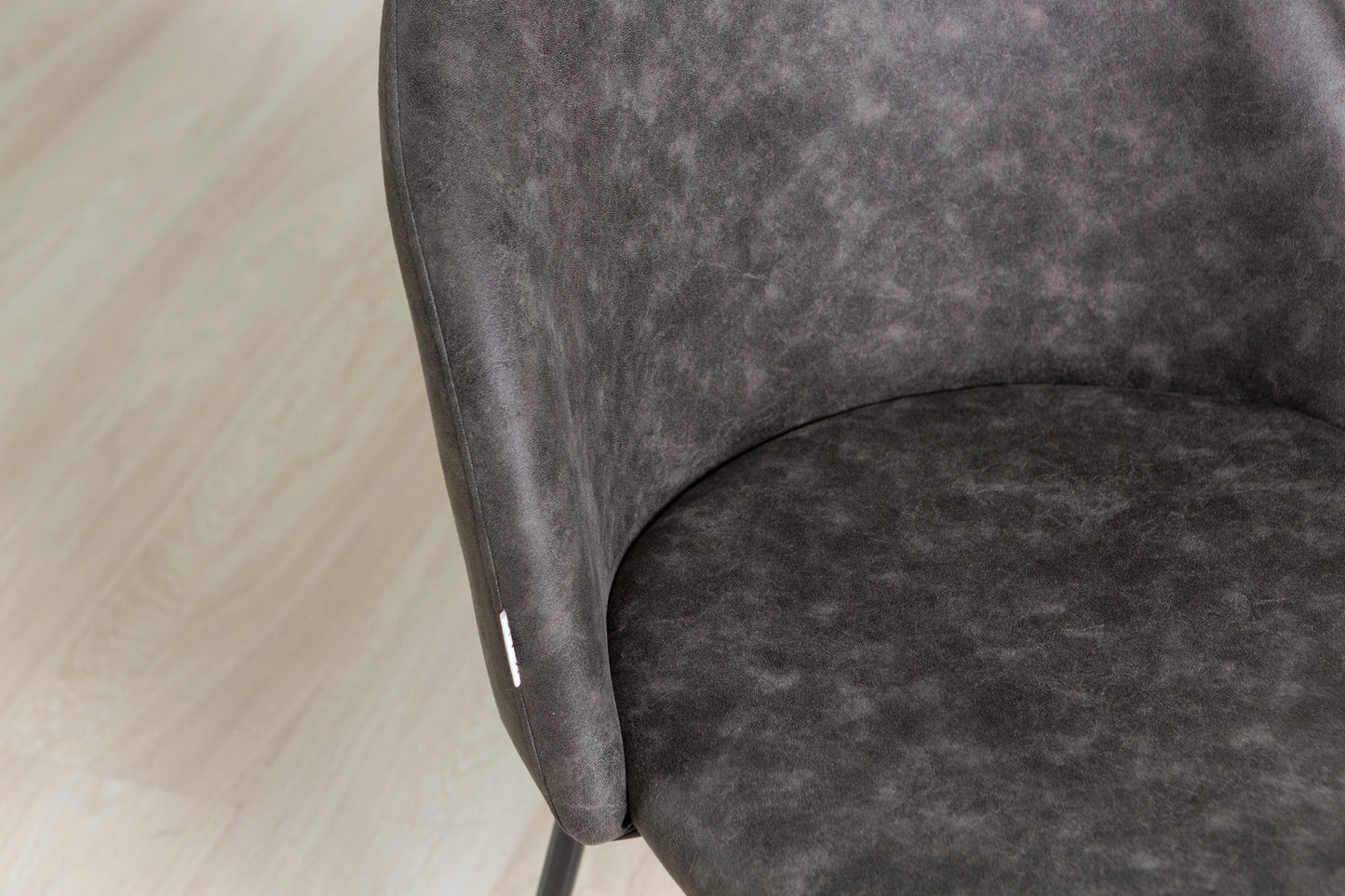 SARA STOLICE OD EKO KOŽE